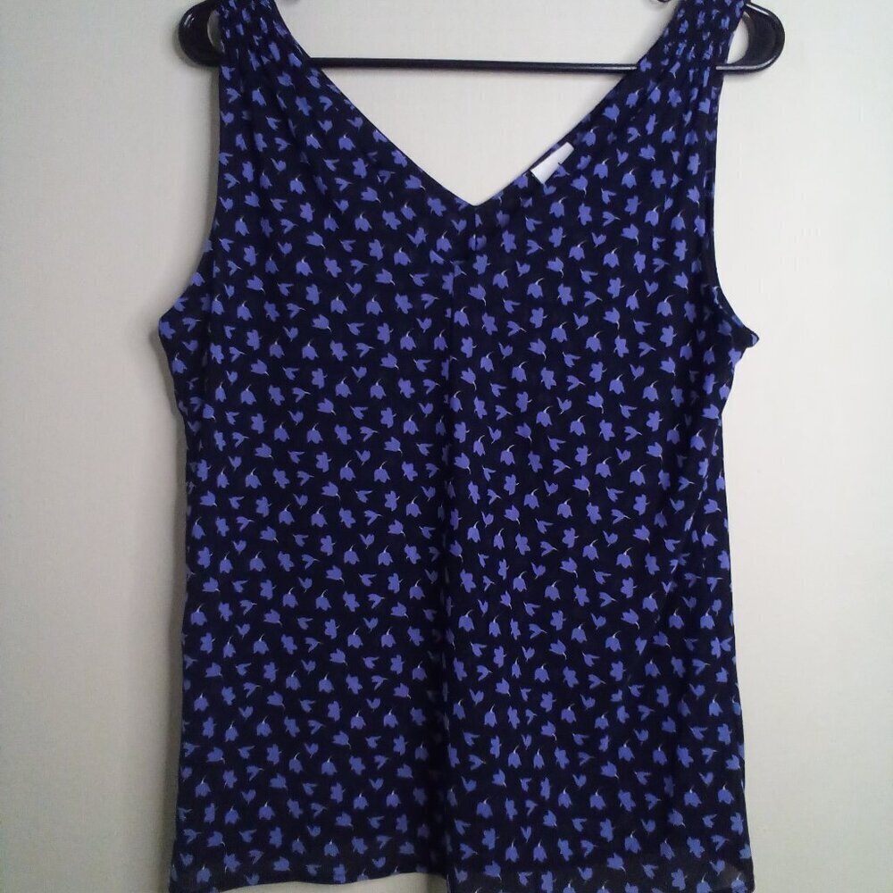 Cabi Blouse Women S Sleeveless Soft Satin Pattern Black Purple